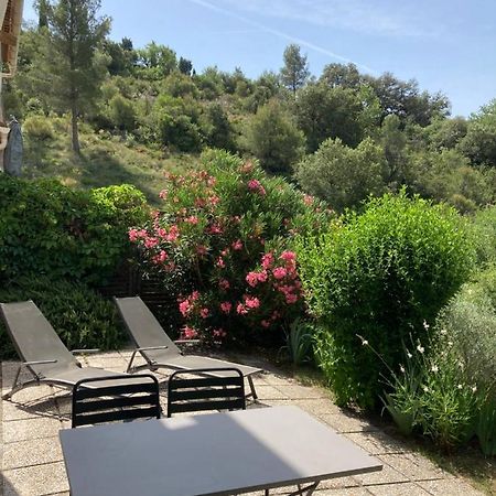 T2 Classe 2* Calme Au Coeur Du Village Provencale Греу-ле-Бэн Экстерьер фото
