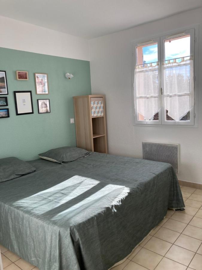 T2 Classe 2* Calme Au Coeur Du Village Provencale Греу-ле-Бэн Экстерьер фото