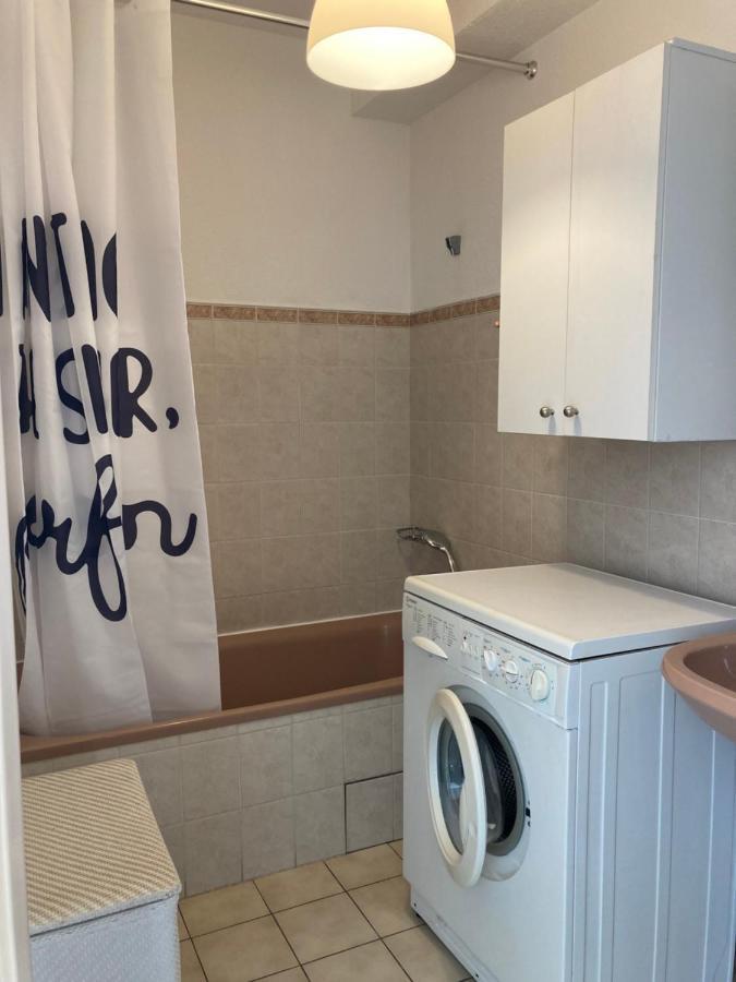 T2 Classe 2* Calme Au Coeur Du Village Provencale Греу-ле-Бэн Экстерьер фото