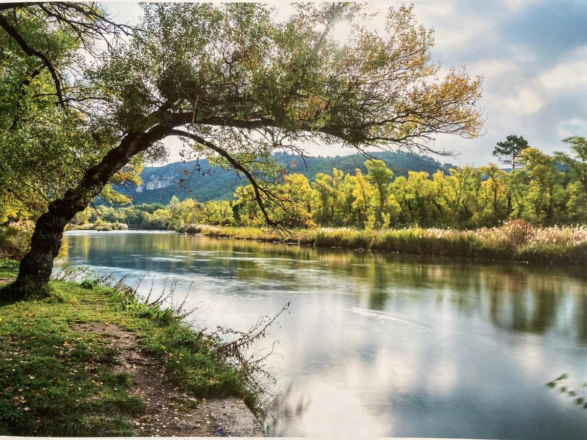 T2 Classe 2* Calme Au Coeur Du Village Provencale Греу-ле-Бэн Экстерьер фото